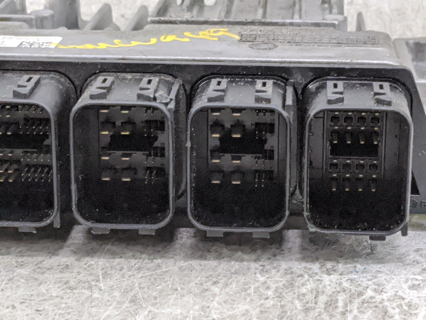 2020-2022 Mercedes-Benz Gle350 PCM Engine Control Computer ECU ECM PCU OEM P/N:0261S10592 5A40107-01 Fits Fits 2020 2021 202