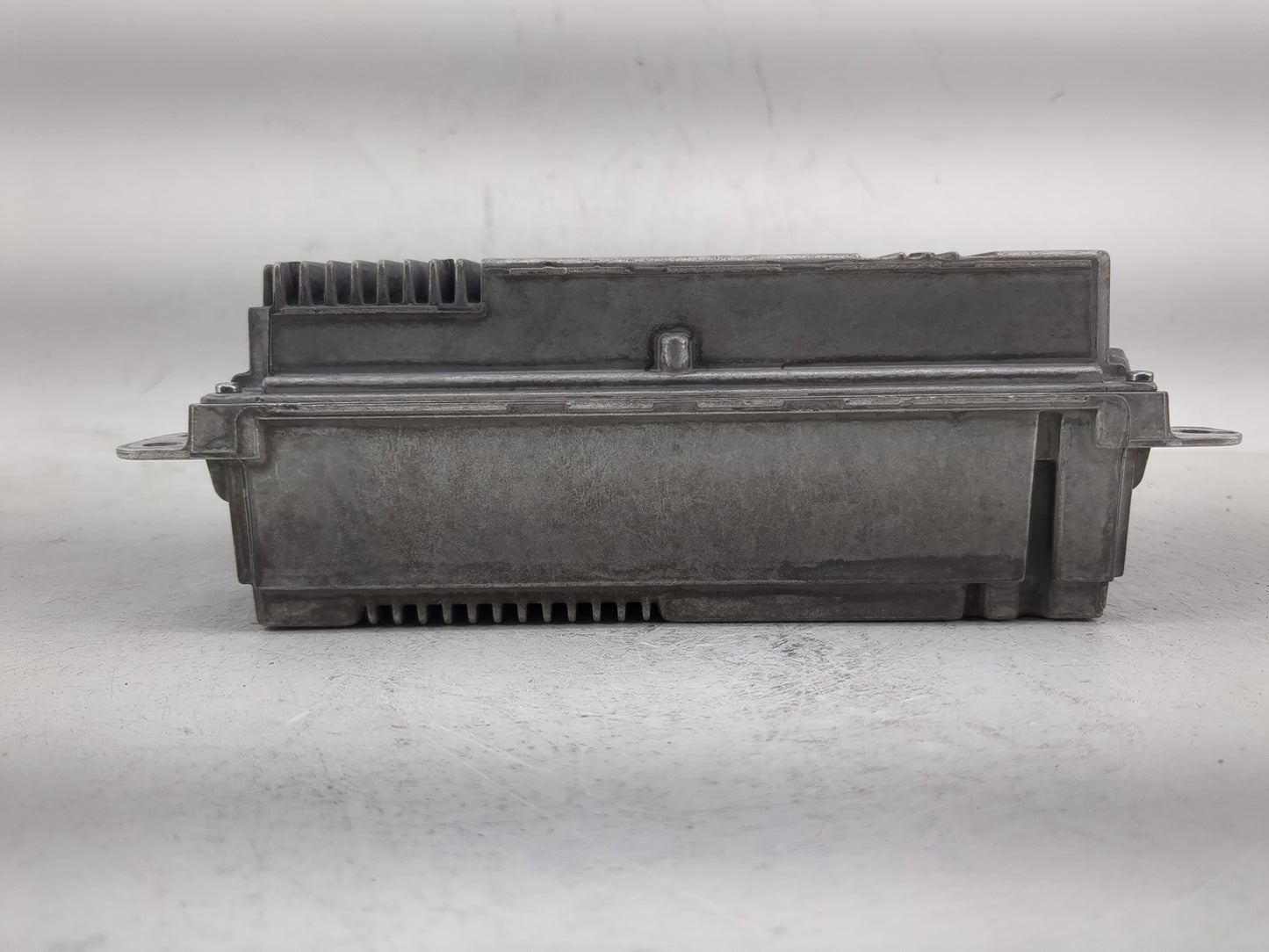 2023 Mercedes-Benz Sprinter 2500 Radio AM FM Cd Player Receiver Replacement P/N:A 420 900 33 05 Fits OEM Used Auto Parts - O