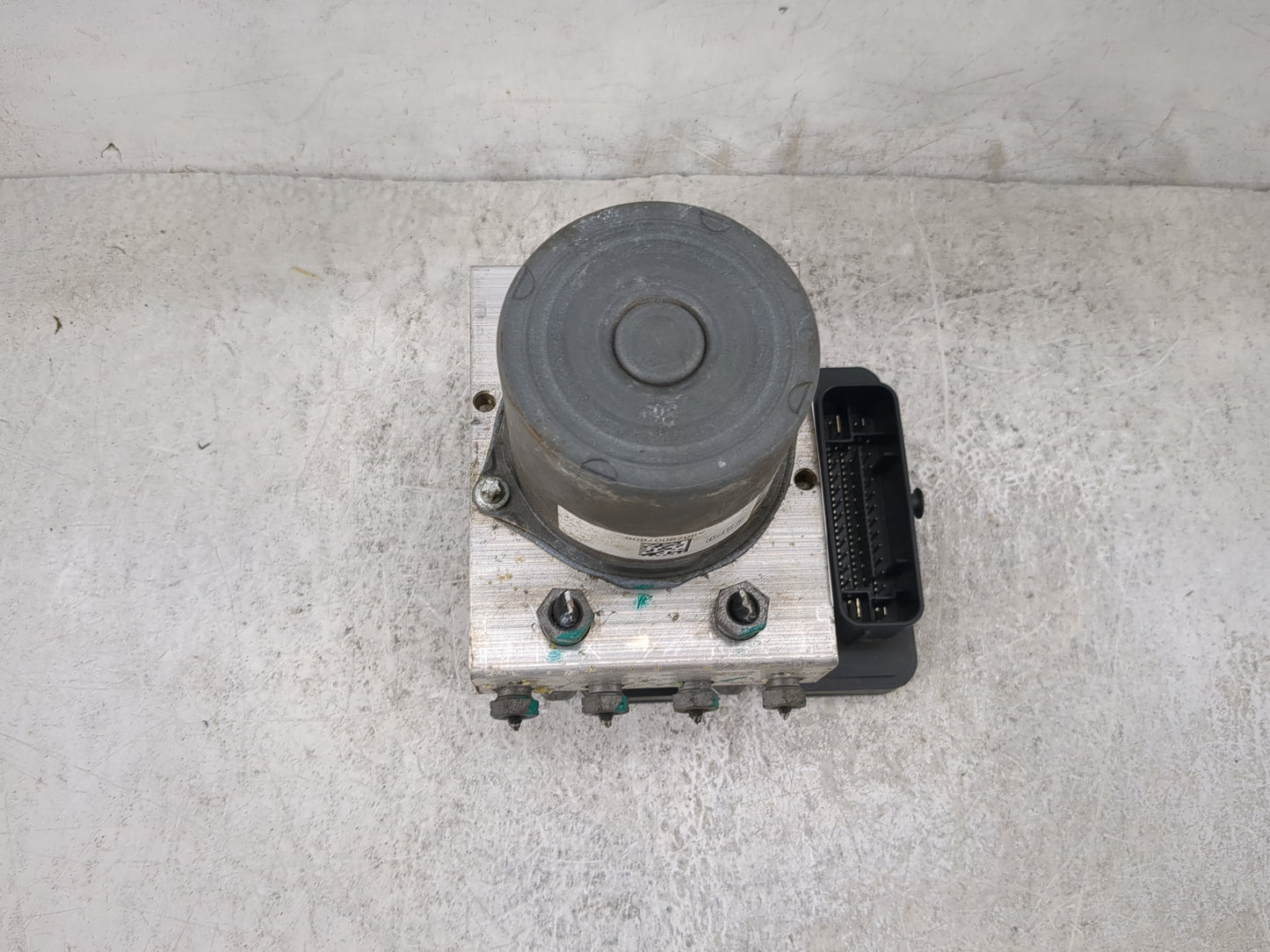 2023 Mercedes Sprinter 2500 Sprinter 2500 ABS Pump Control Module Replacement P/N:A9079007806 0265295809, 0265249382, 269949