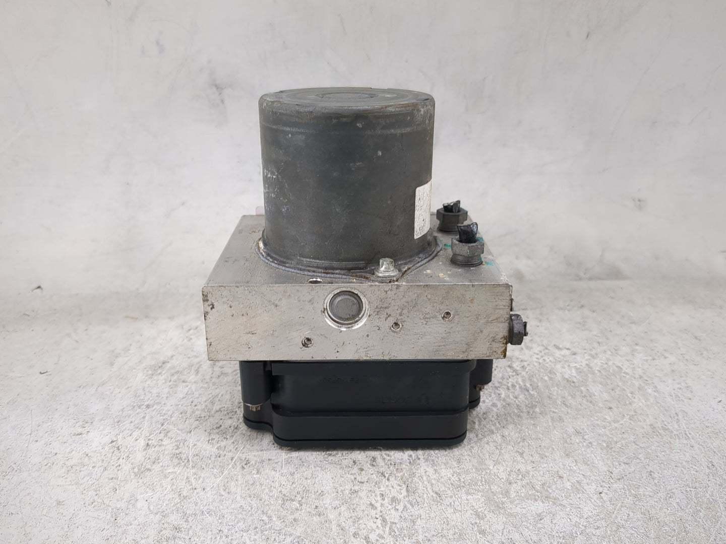 2023 Mercedes Sprinter 2500 Sprinter 2500 ABS Pump Control Module Replacement P/N:A9079007806 0265295809, 0265249382, 269949