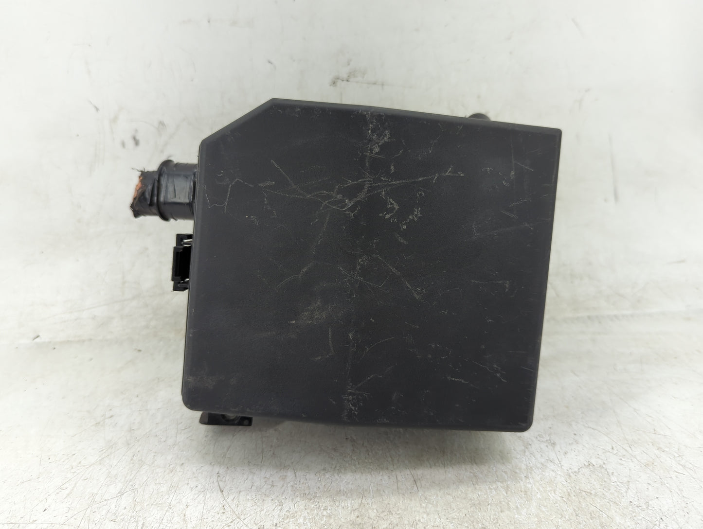 2018 Mitsubishi Eclipse Cross Fusebox Fuse Box Panel Relay Module P/N:8565A648 Fits OEM Used Auto Parts - Oemusedautoparts1.
