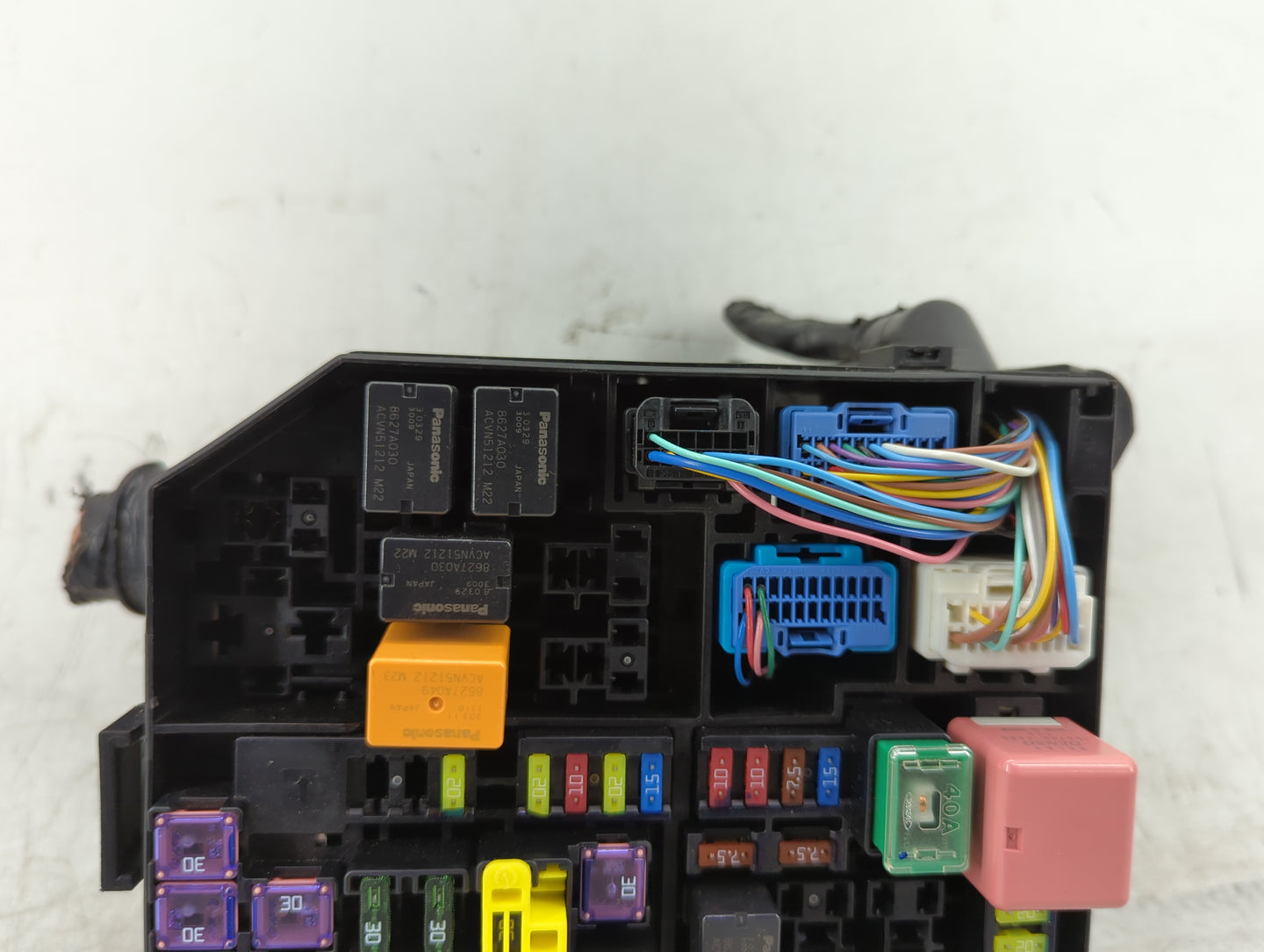 2018 Mitsubishi Eclipse Cross Fusebox Fuse Box Panel Relay Module P/N:8565A648 Fits OEM Used Auto Parts - Oemusedautoparts1.