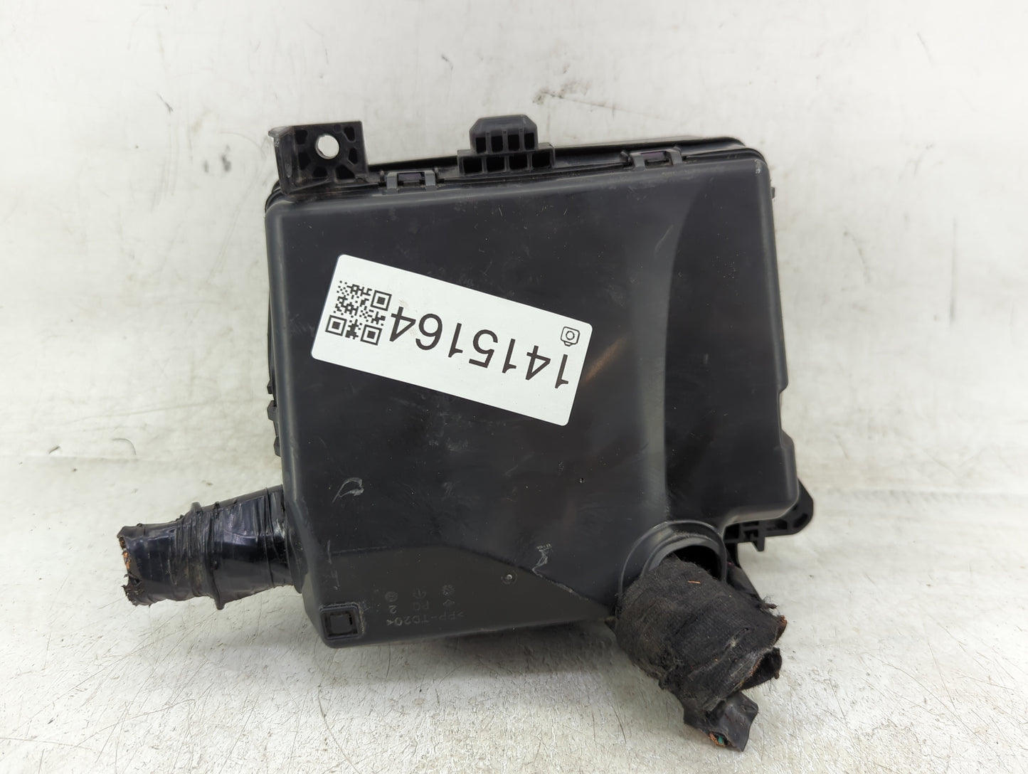 2018 Mitsubishi Eclipse Cross Fusebox Fuse Box Panel Relay Module P/N:8565A648 Fits OEM Used Auto Parts - Oemusedautoparts1.