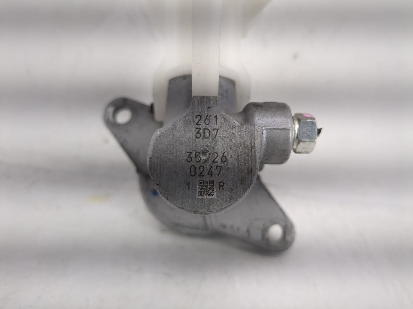 2014-2014 Mitsubishi Mirage Brake Master Cylinder - Oemusedautoparts1.com