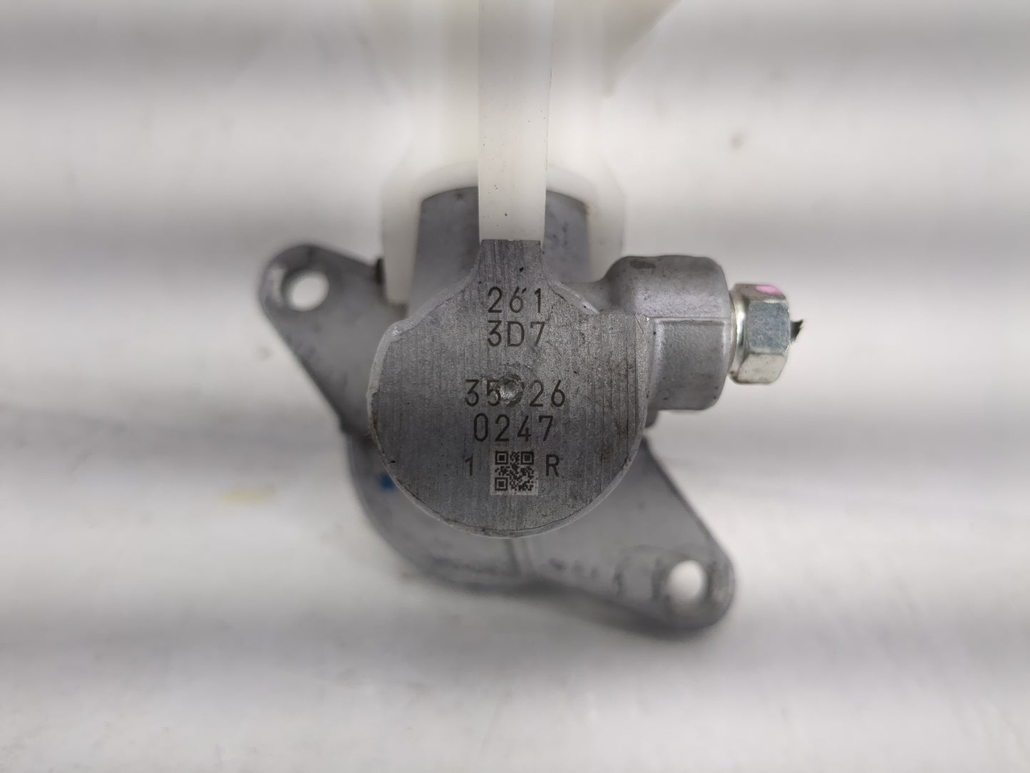 2014-2014 Mitsubishi Mirage Brake Master Cylinder - Oemusedautoparts1.com