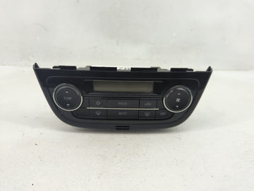 2023 Mitsubishi Mirage Climate Control Module Temperature AC/Heater Replacement P/N:7820B301XA Fits OEM Used Auto Parts - Oe