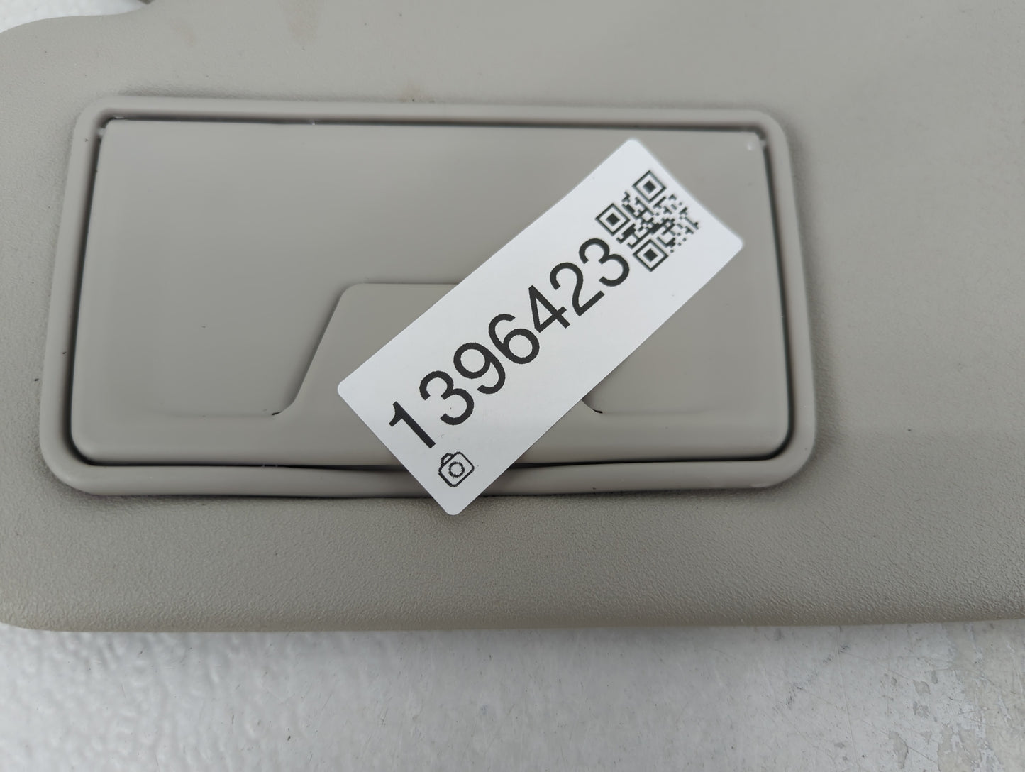 2014 Mitsubishi Mirage Sun Visor Shade Replacement Passenger Right Mirror Fits OEM Used Auto Parts - Oemusedautoparts1.com