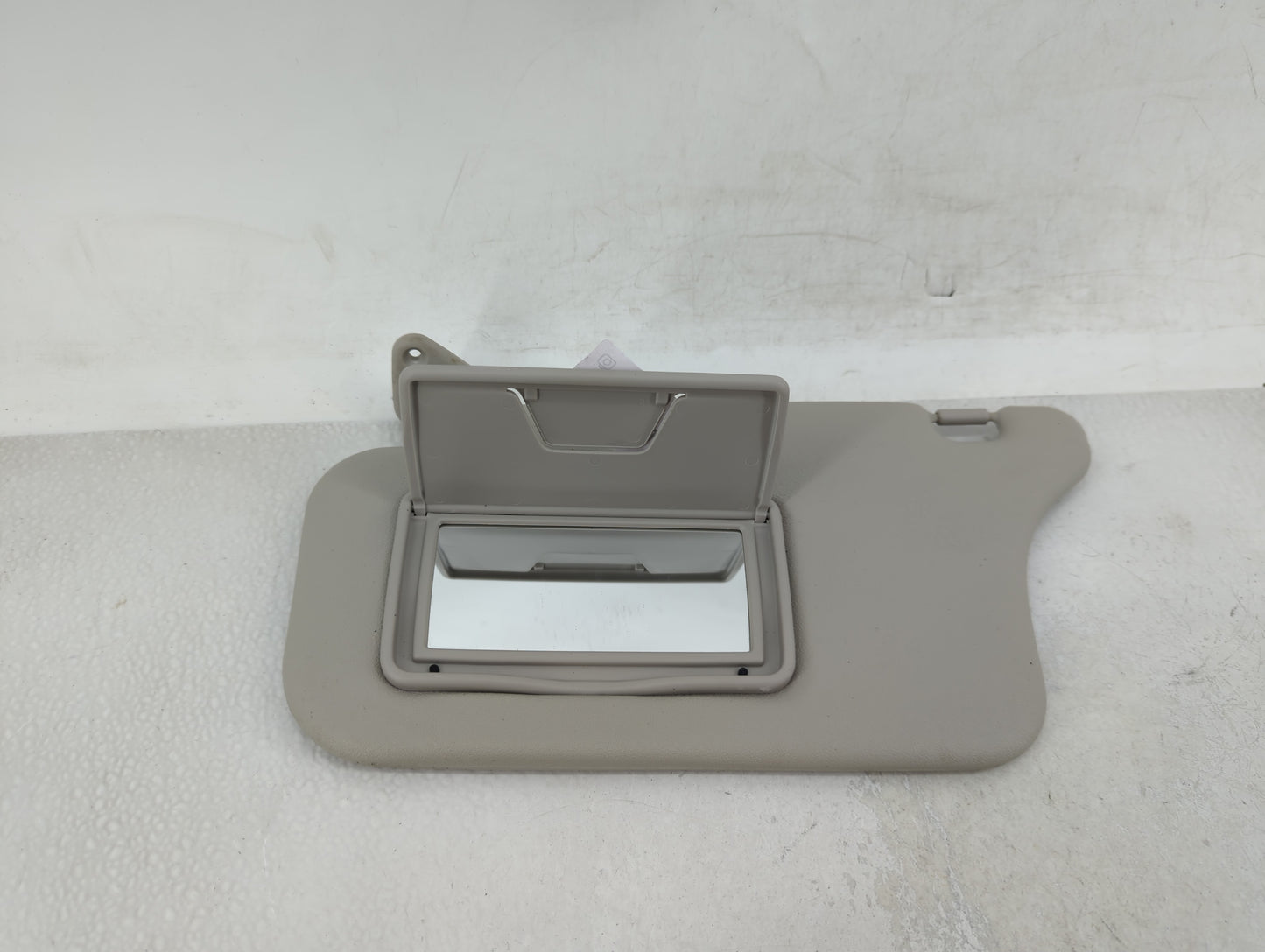 2014 Mitsubishi Mirage Sun Visor Shade Replacement Passenger Right Mirror Fits OEM Used Auto Parts - Oemusedautoparts1.com