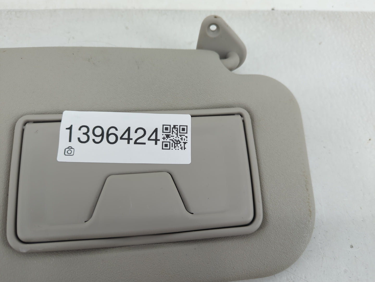 2014 Mitsubishi Mirage Sun Visor Shade Replacement Driver Left Mirror Fits OEM Used Auto Parts - Oemusedautoparts1.com