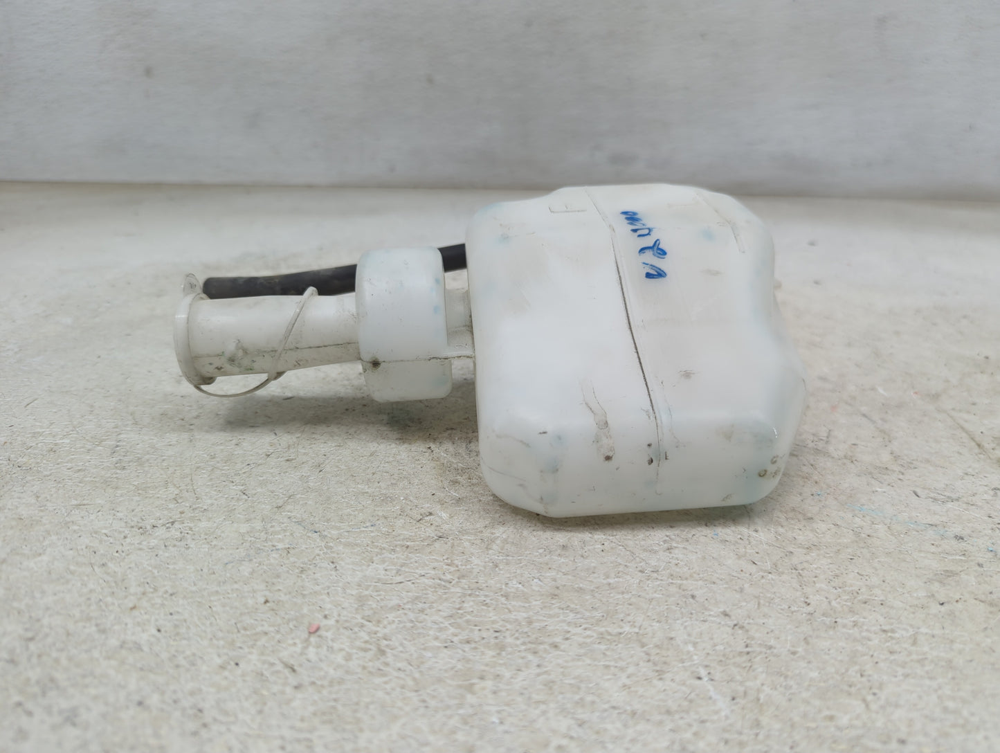 2014 Mitsubishi Mirage Radiator Coolant Overflow Expansion Tank Bottle - Oemusedautoparts1.com