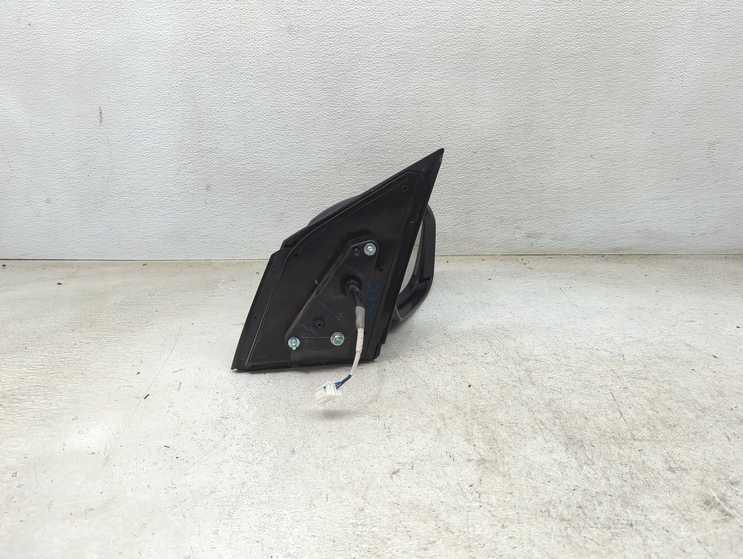 2014 Mitsubishi Mirage Passenger Side View Mirror - Right Door Mirror OEM Used - Oemusedautoparts1.com