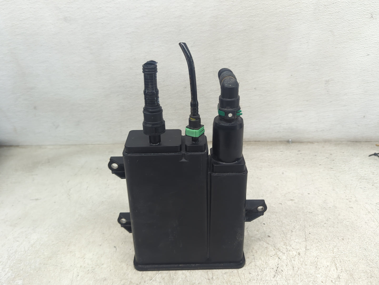 2023 Mitsubishi Mirage Fuel Vapor Charcoal Canister - Oemusedautoparts1.com