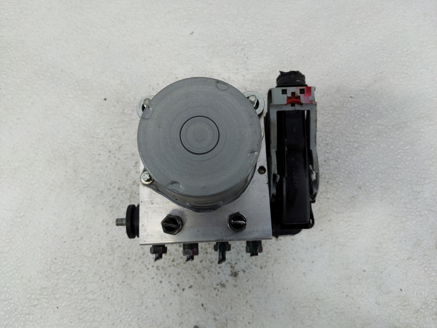 2023 Mitsubishi Outlander ABS Pump Control Module Replacement P/N:47660W006P Fits OEM Used Auto Parts - Oemusedautoparts1.co