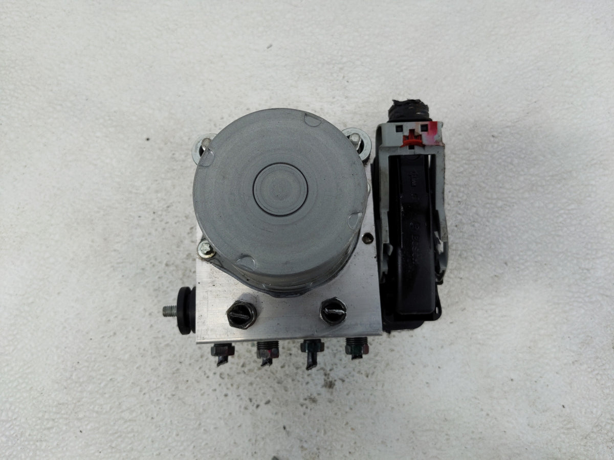 2023 Mitsubishi Outlander Anti-Lock Brake ABS Pump Module Actuator OEM P/N:47660W006P Fits OEM Used Auto Parts - Oemusedauto