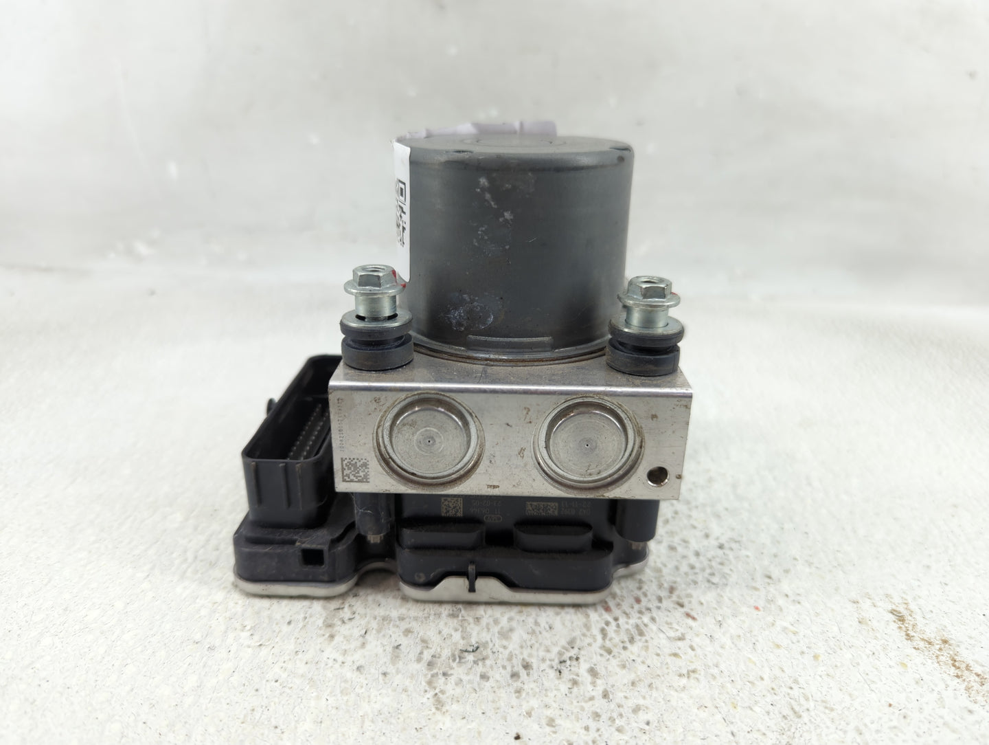 2023 Mitsubishi Outlander ABS Pump Control Module Replacement P/N:47660W002P Fits OEM Used Auto Parts - Oemusedautoparts1.co