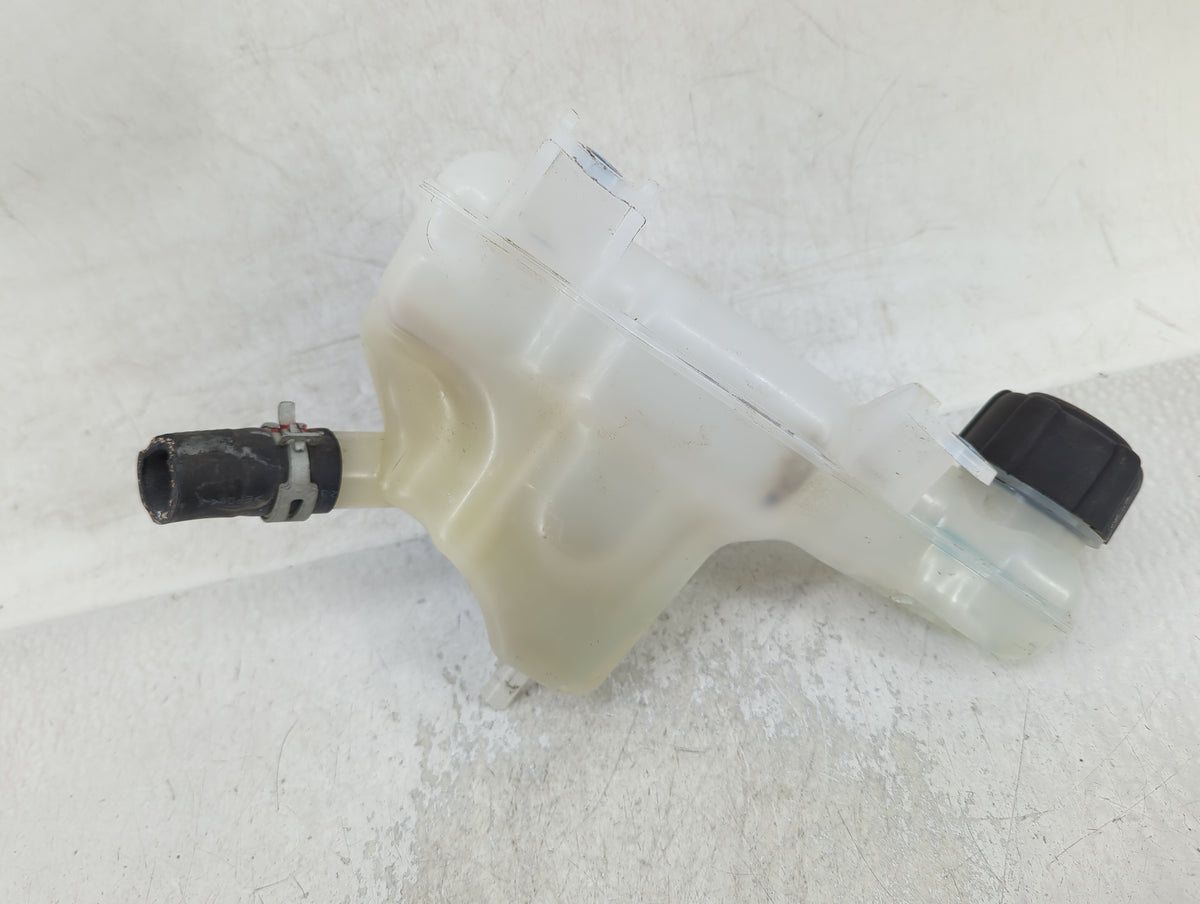2023 Outlander Radiator Coolant Overflow Expansion Tank Bottle - Oemusedautoparts1.com