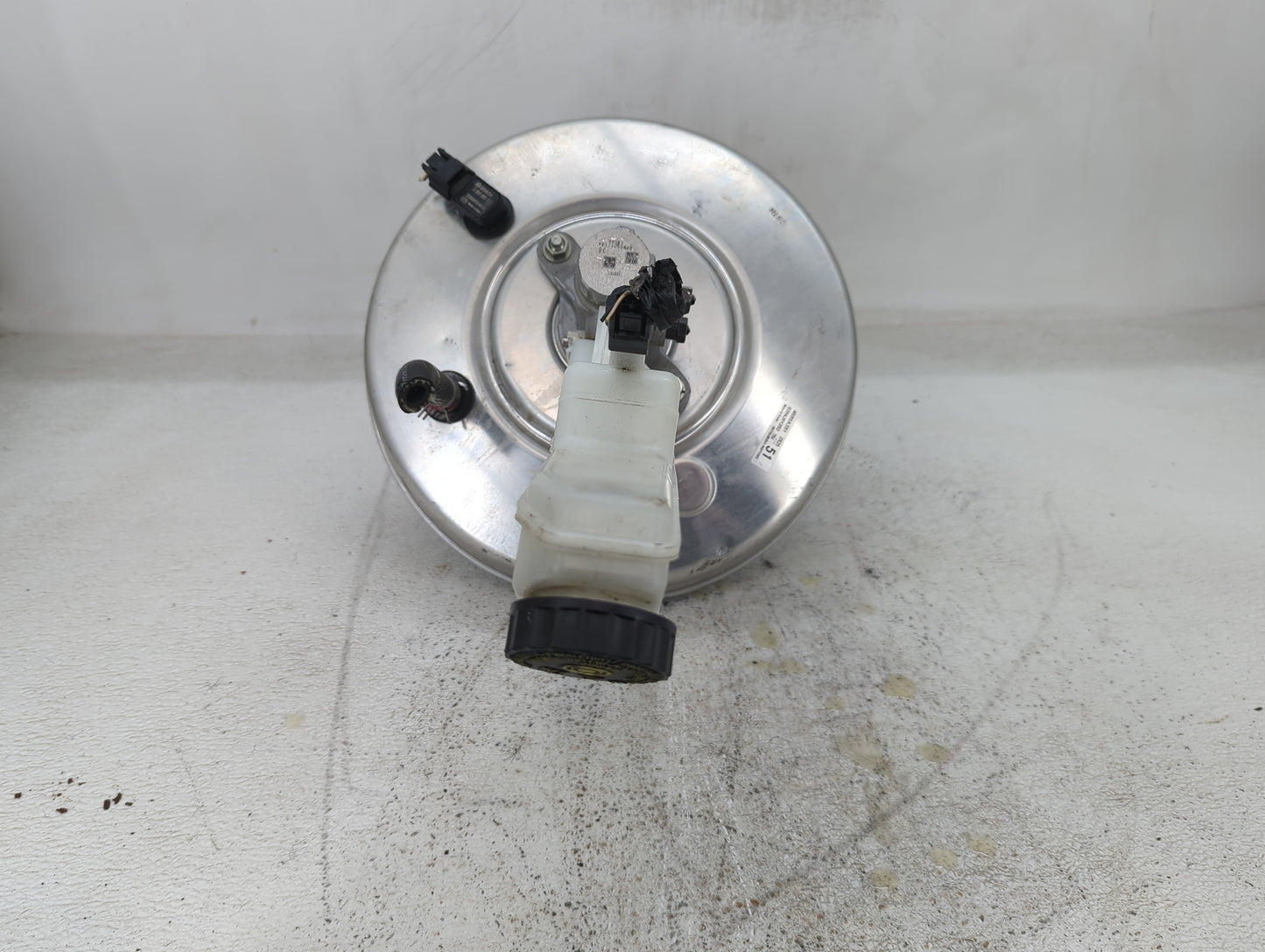 2023 Mitsubishi Outlander Power Brake Booster Oem - Oemusedautoparts1.com