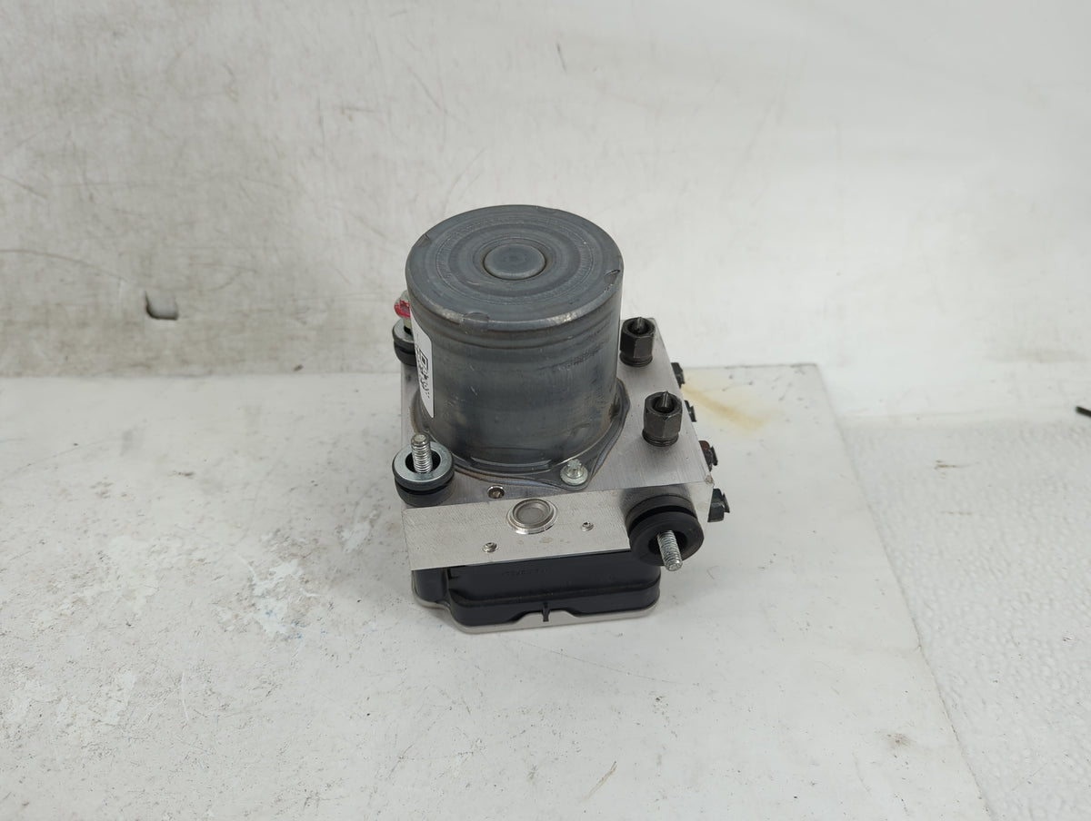 2023 Mitsubishi Outlander Anti-Lock Brake ABS Pump Module Actuator OEM P/N:47660W006P Fits OEM Used Auto Parts - Oemusedauto