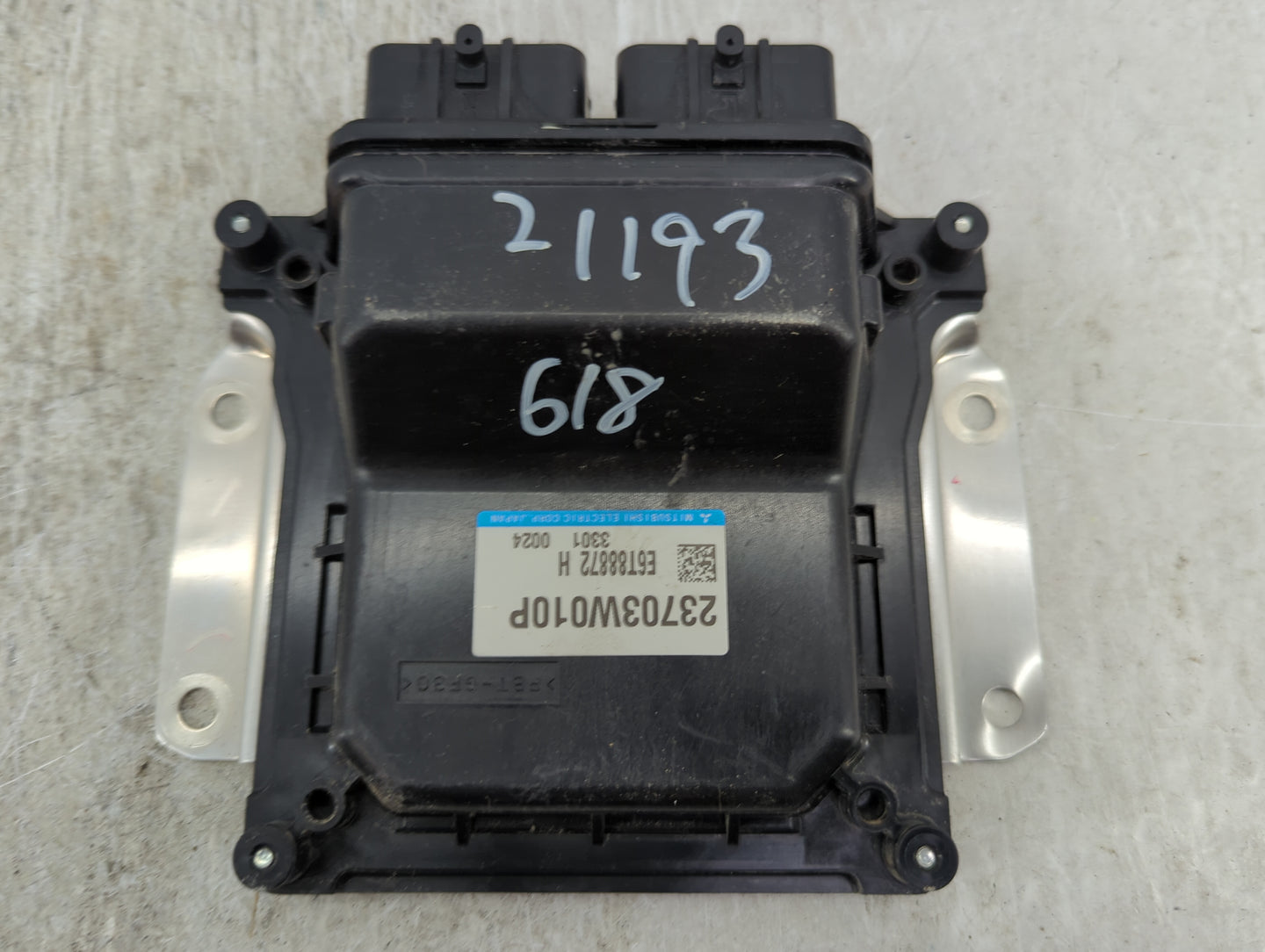 2023 Mitsubishi Outlander PCM Engine Control Computer ECU ECM PCU OEM P/N:23703W010P E6T888721H Fits OEM Used Auto Parts - O