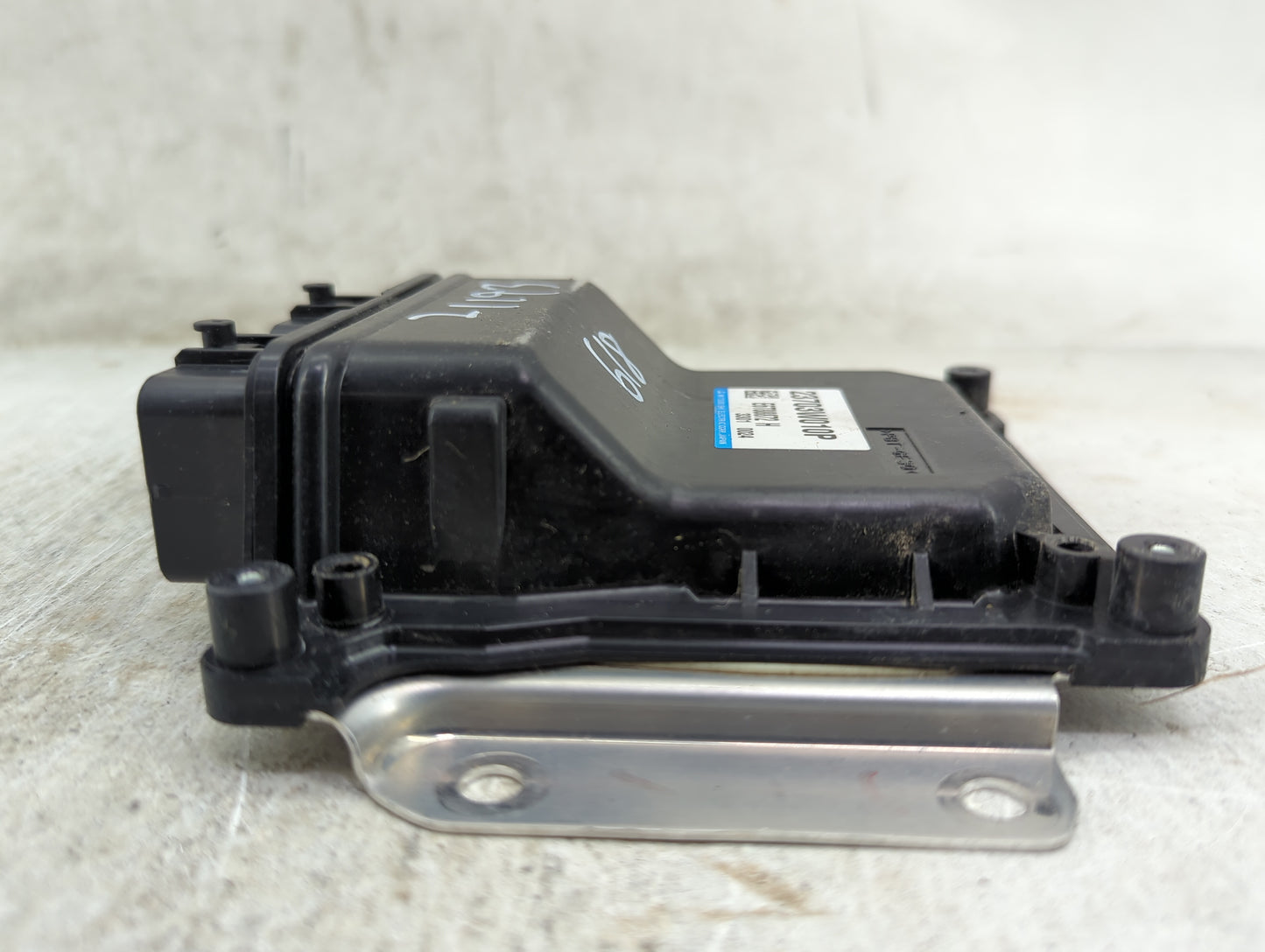 2023 Mitsubishi Outlander PCM Engine Control Computer ECU ECM PCU OEM P/N:23703W010P E6T888721H Fits OEM Used Auto Parts - O