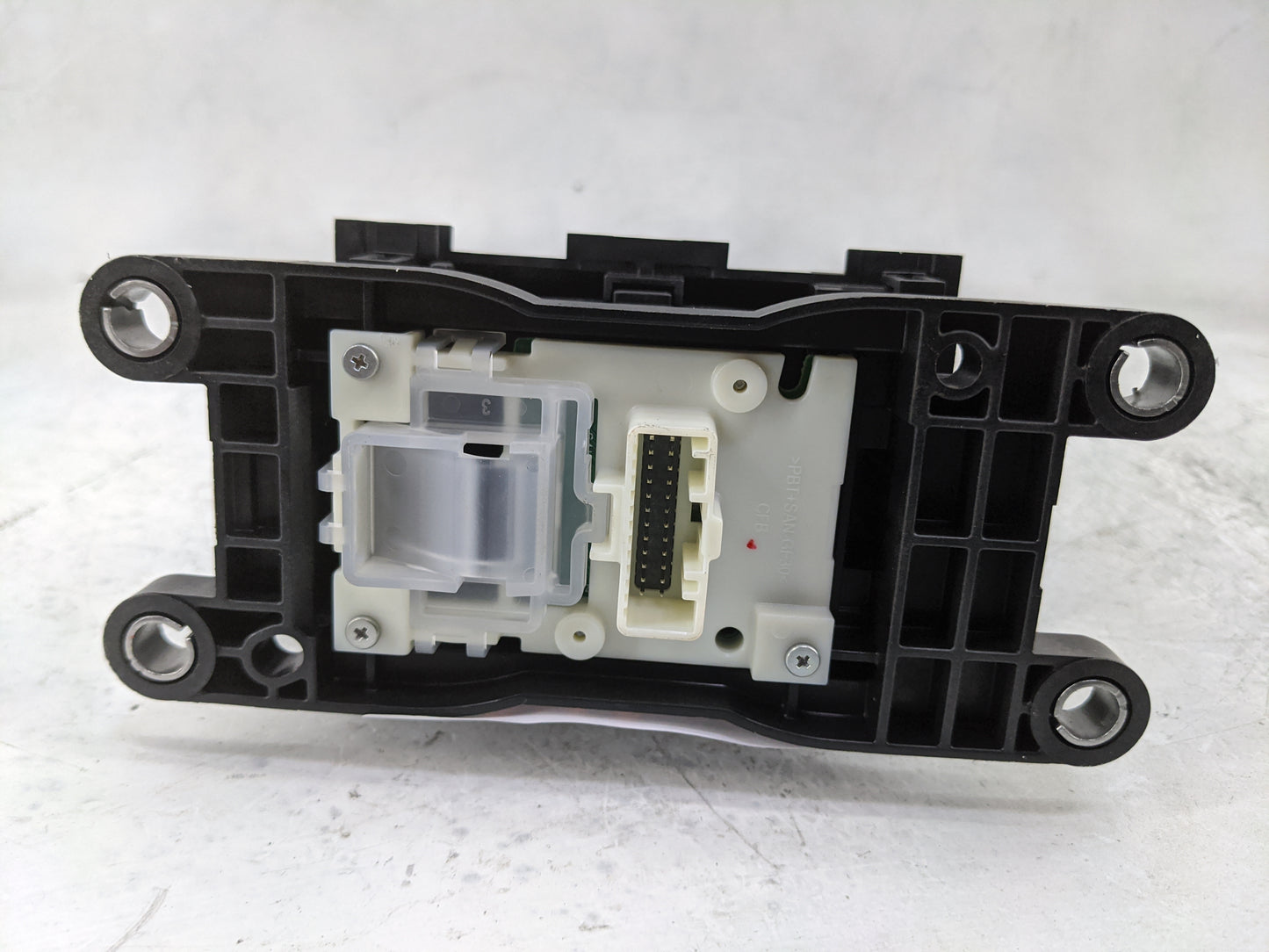 2023 Mitsubishi Outlander Floor Console Assembly Shifter - Oemusedautoparts1.com