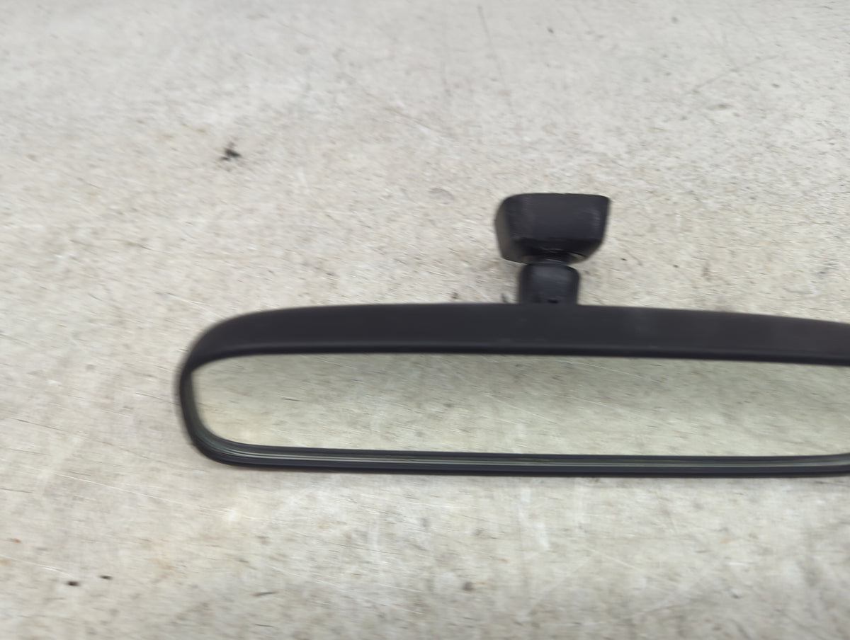 2023 Mitsubishi Outlander Interior Rear View Mirror Replacement OEM P/N:E13 027121 E13 018678, E13 1225 Fits OEM Used Auto P