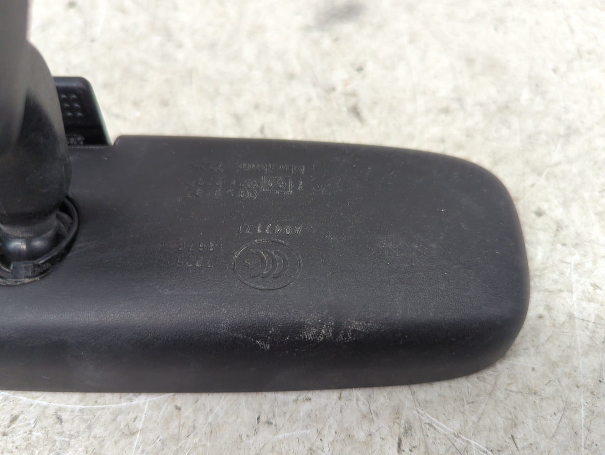 2023 Mitsubishi Outlander Interior Rear View Mirror Replacement OEM P/N:E13 027121 E13 018678, E13 1225 Fits OEM Used Auto P