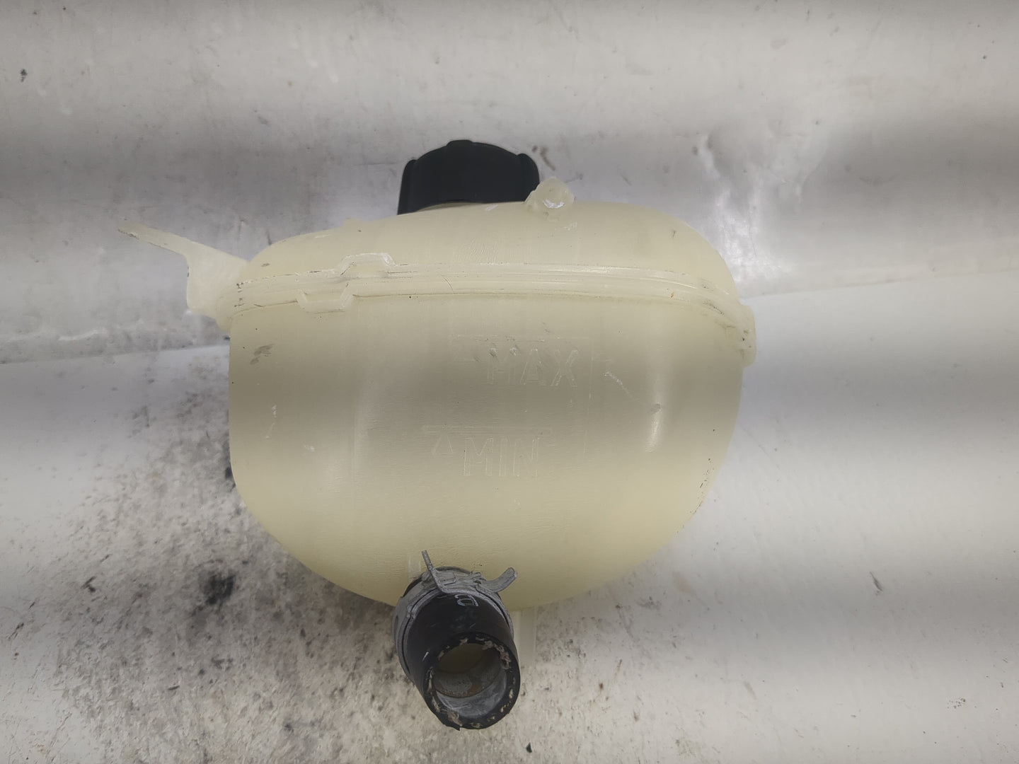 2023 Mitsubishi Outlander Windshield Washer Fluid Reservoir Bottle Oem - Oemusedautoparts1.com