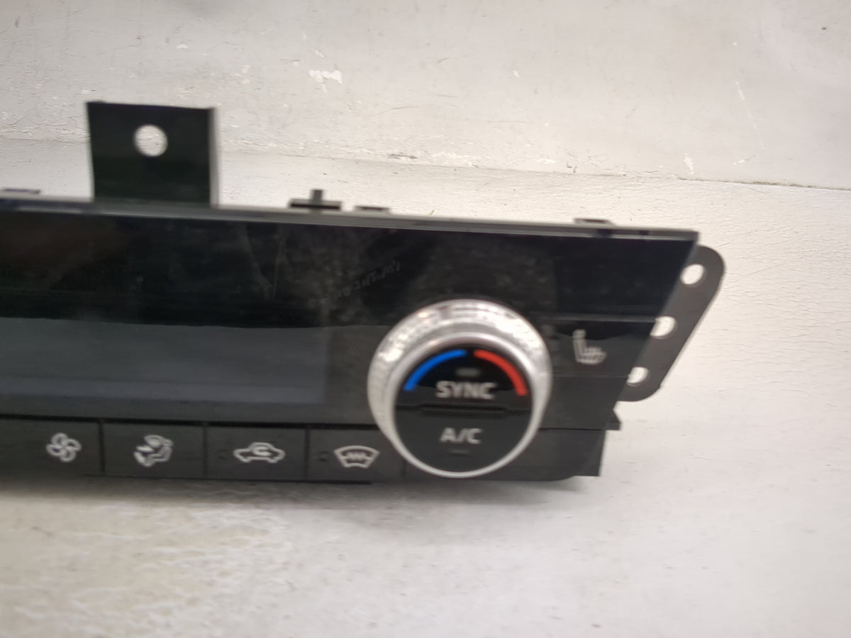 2023 Mitsubishi Outlander Climate Control Module Temperature AC/Heater Replacement P/N:7820B146 27500G701B Fits OEM Used Aut