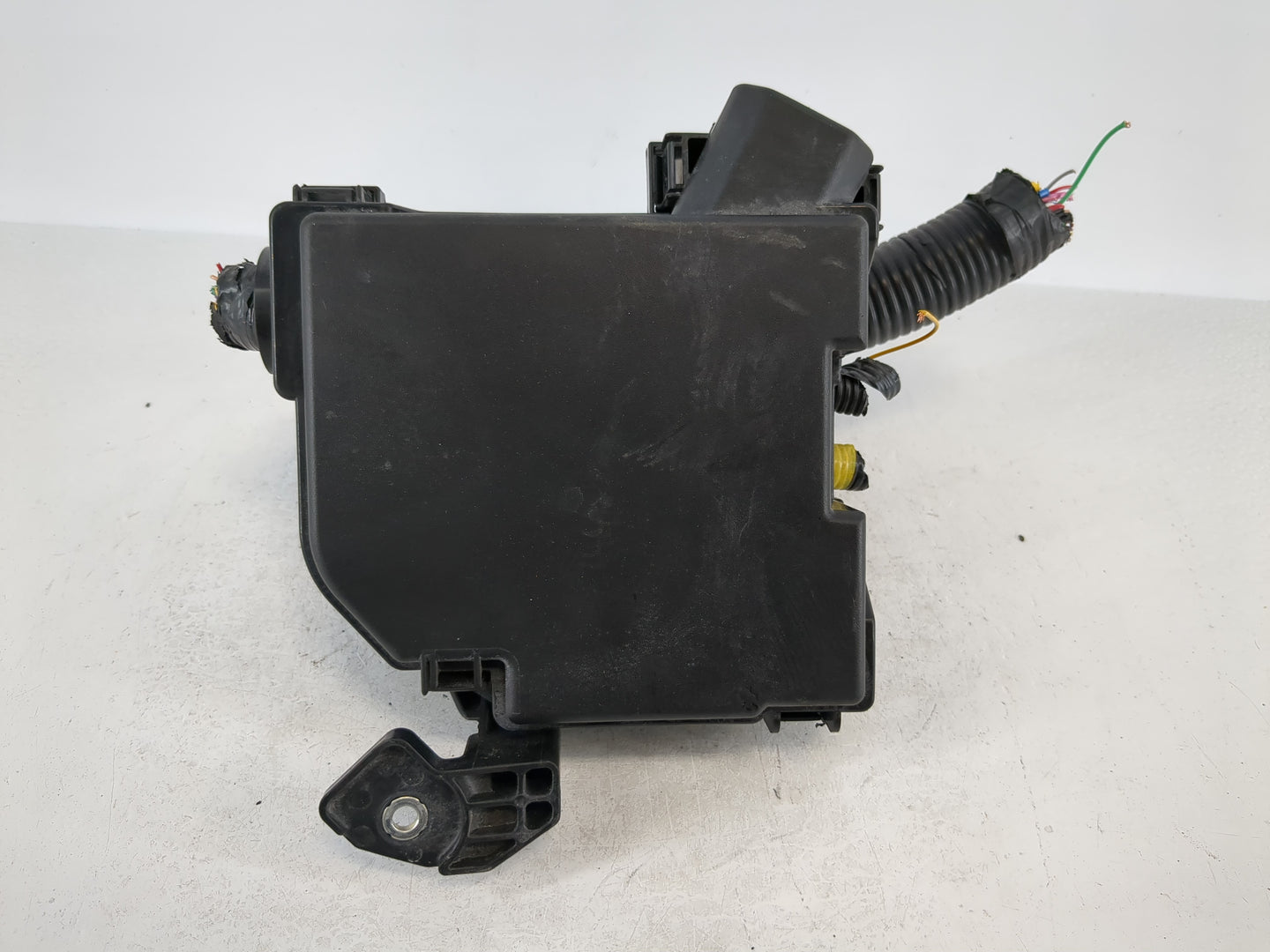 2019-2022 Nissan Altima Fusebox Fuse Box Panel Relay Module Fits Fits 2019 2020 2021 2022 OEM Used Auto Parts - Oemusedautop