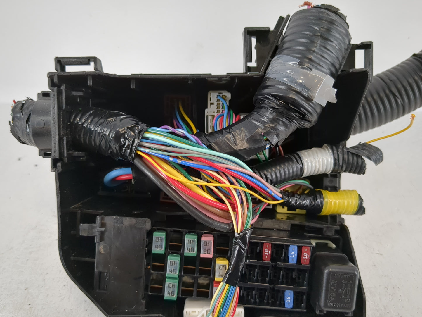 2019-2022 Nissan Altima Fusebox Fuse Box Panel Relay Module Fits Fits 2019 2020 2021 2022 OEM Used Auto Parts - Oemusedautop