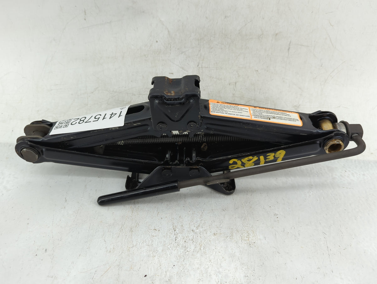 2023 Nissan Altima Spare Scissor Car Jack 1415782 - Oemusedautoparts1.com