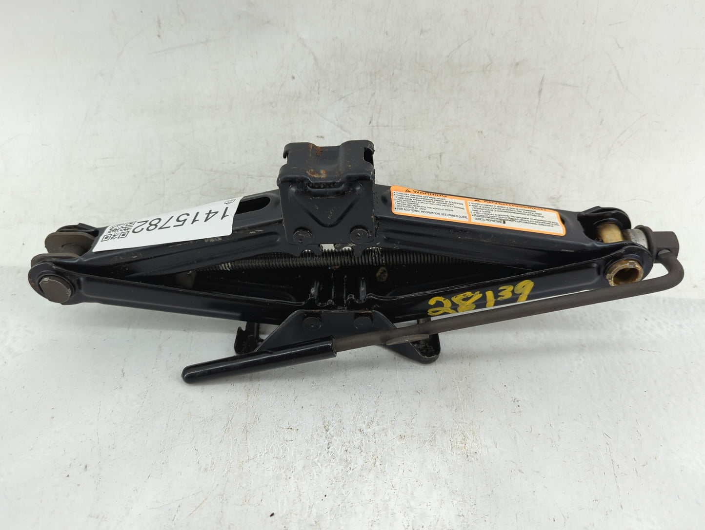 2023 Nissan Altima Spare Scissor Car Jack - Oemusedautoparts1.com