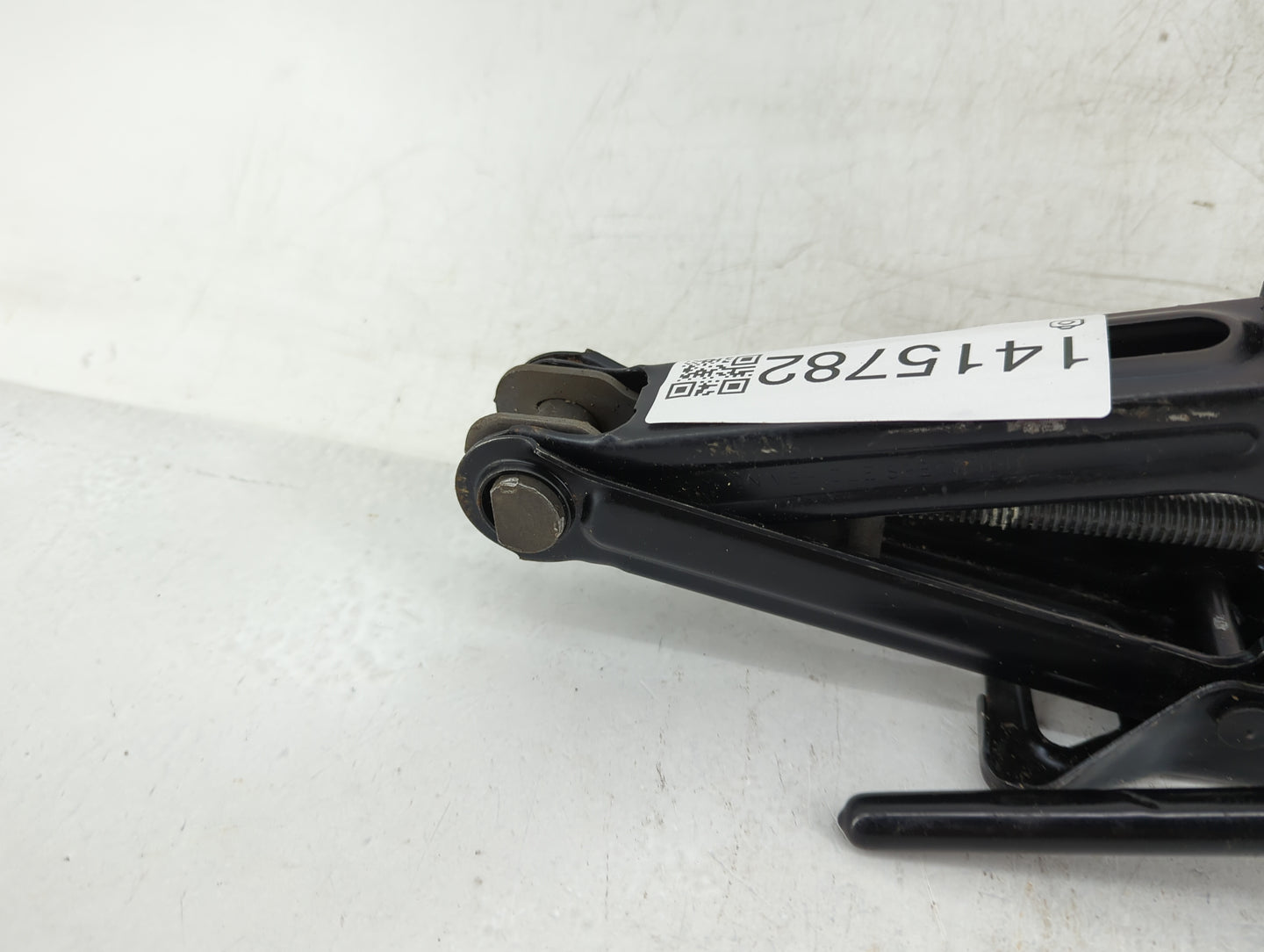 2023 Nissan Altima Spare Scissor Car Jack 1415782 - Oemusedautoparts1.com