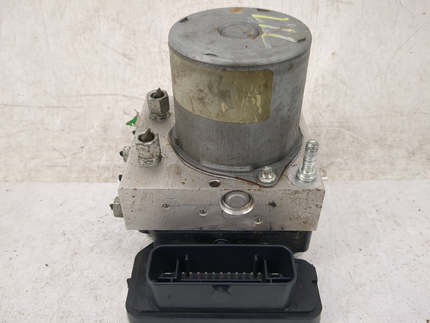 2023 Nissan Altima ABS Pump Control Module Replacement P/N:47660 9HF0A 0265956924, 3330A20025 Fits OEM Used Auto Parts - Oem