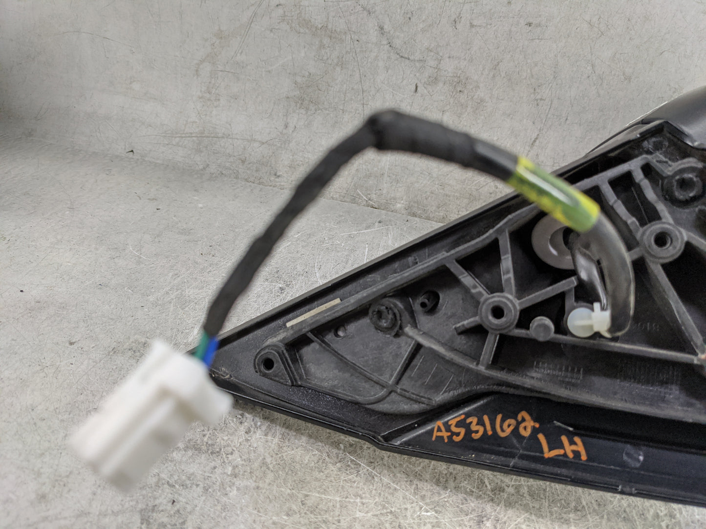 2023 Nissan Altima Driver Side View Mirror - Left Door Mirror OEM Used - Oemusedautoparts1.com