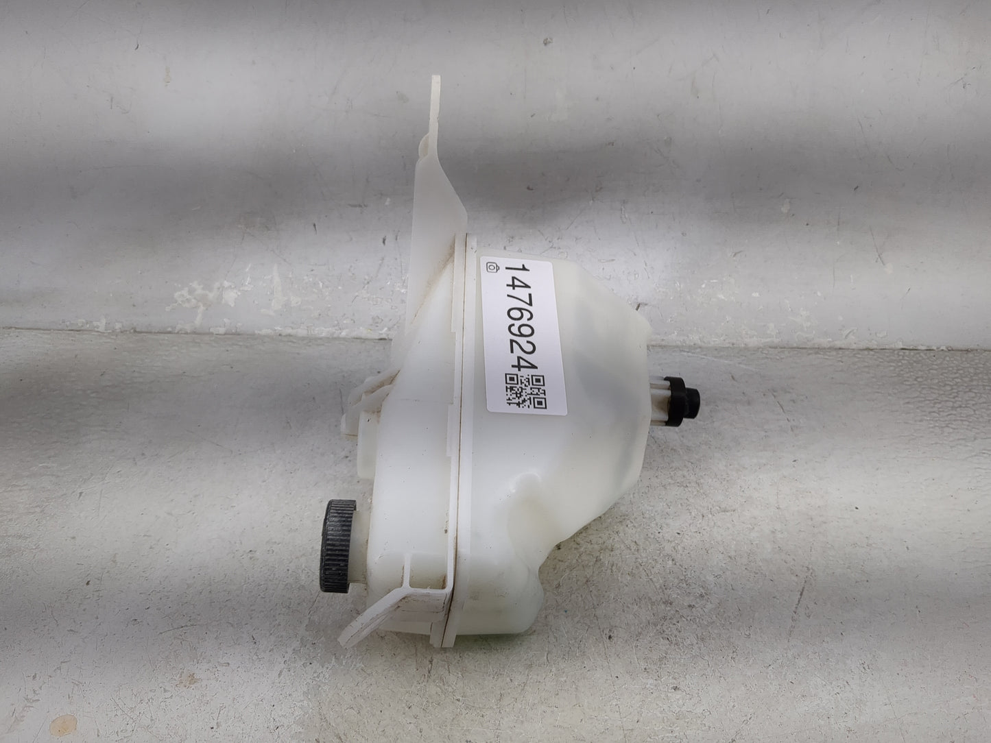 2019-2022 Nissan Altima Radiator Coolant Overflow Expansion Tank Bottle 1476924 - Oemusedautoparts1.com