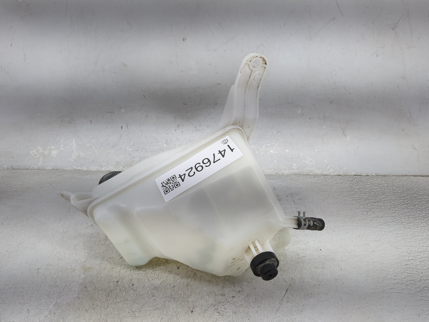 2019-2022 Nissan Altima Radiator Coolant Overflow Expansion Tank Bottle 1476924 - Oemusedautoparts1.com