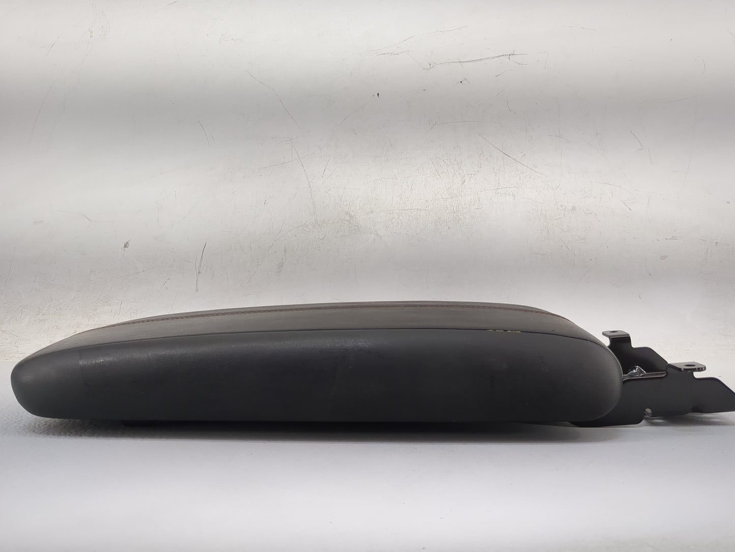 2019-2022 Nissan Altima Center Console Armrest Cover Lid P/N:969209HF1D Fits Fits 2019 2020 2021 2022 OEM Used Auto Parts - 