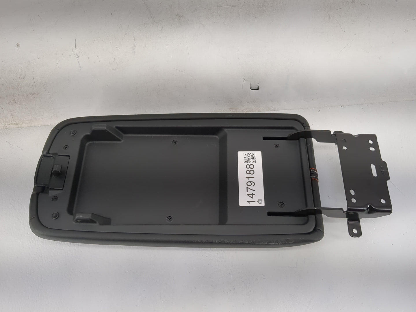 2019-2022 Nissan Altima Center Console Armrest Cover Lid P/N:969209HF1D Fits Fits 2019 2020 2021 2022 OEM Used Auto Parts - 