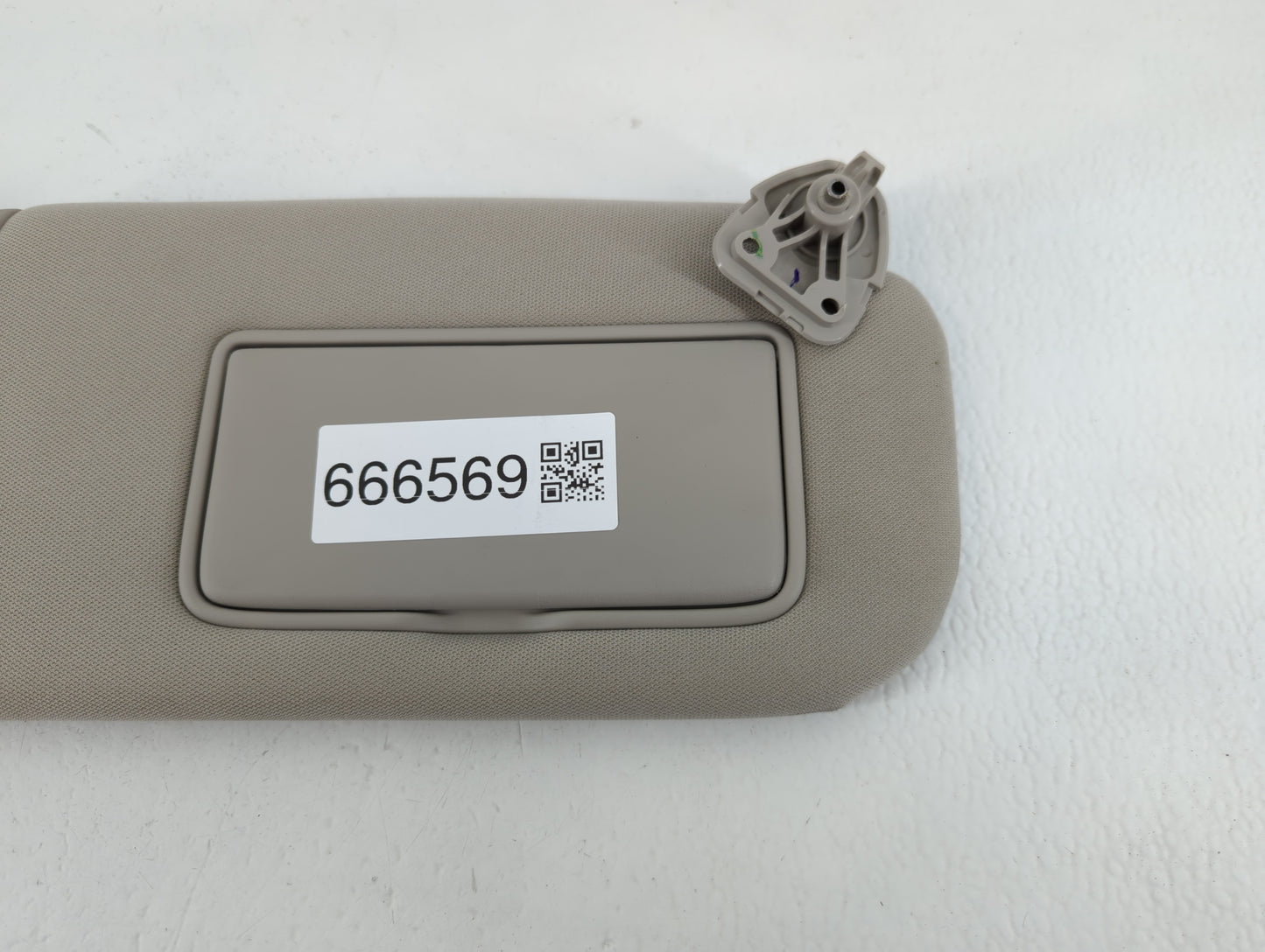 2023 Nissan Altima Sun Visor Shade Replacement Passenger Right Mirror Fits OEM Used Auto Parts - Oemusedautoparts1.com