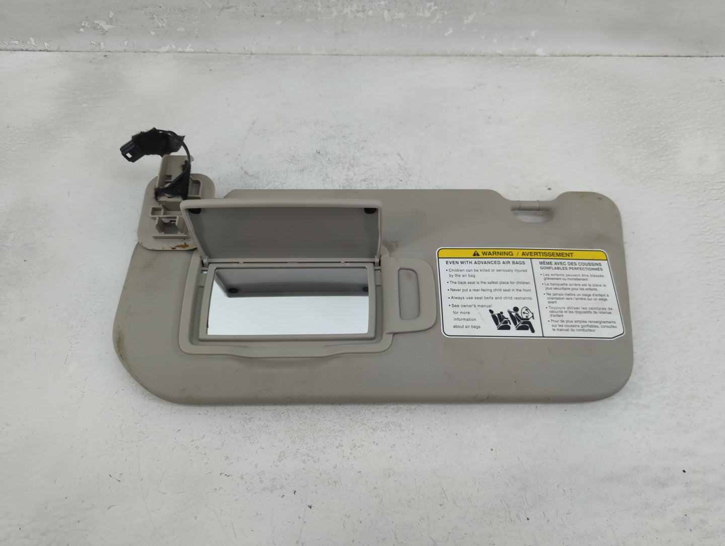 2023 Nissan Ariya Sun Visor Shade Replacement Driver Left Mirror Fits OEM Used Auto Parts - Oemusedautoparts1.com