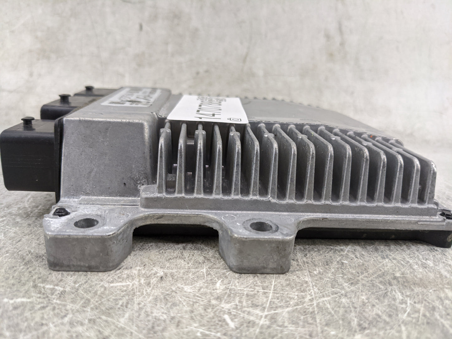 2021-2022 Nissan Armada PCM Engine Control Computer ECU ECM PCU OEM P/N:NEC063-611 Fits Fits 2020 2021 2022 OEM Used Auto Pa