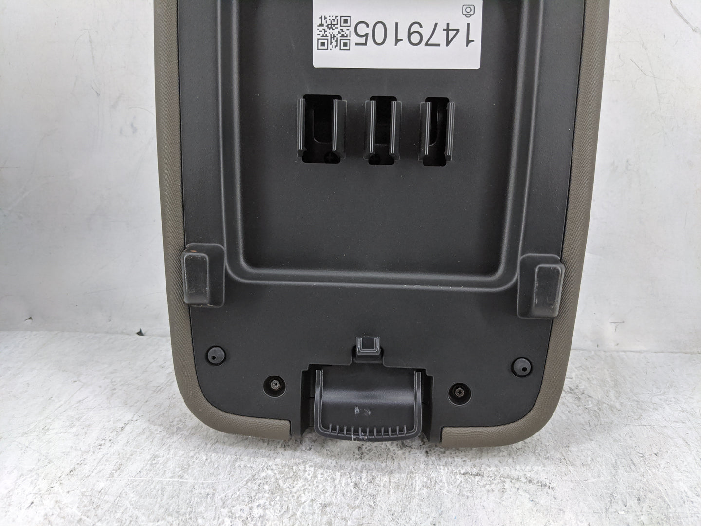 2023 Nissan Frontier Center Console Armrest Cover Lid P/N:SP26814 099578 Fits OEM Used Auto Parts - Oemusedautoparts1.com