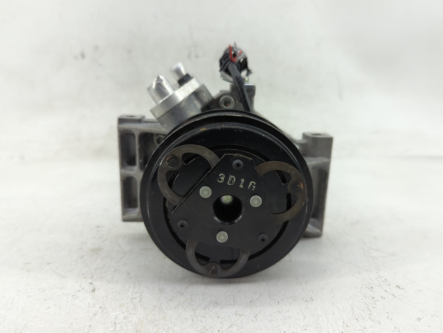 2018-2019 Nissan Kicks Air Conditioning A/c Ac Compressor Oem - Oemusedautoparts1.com