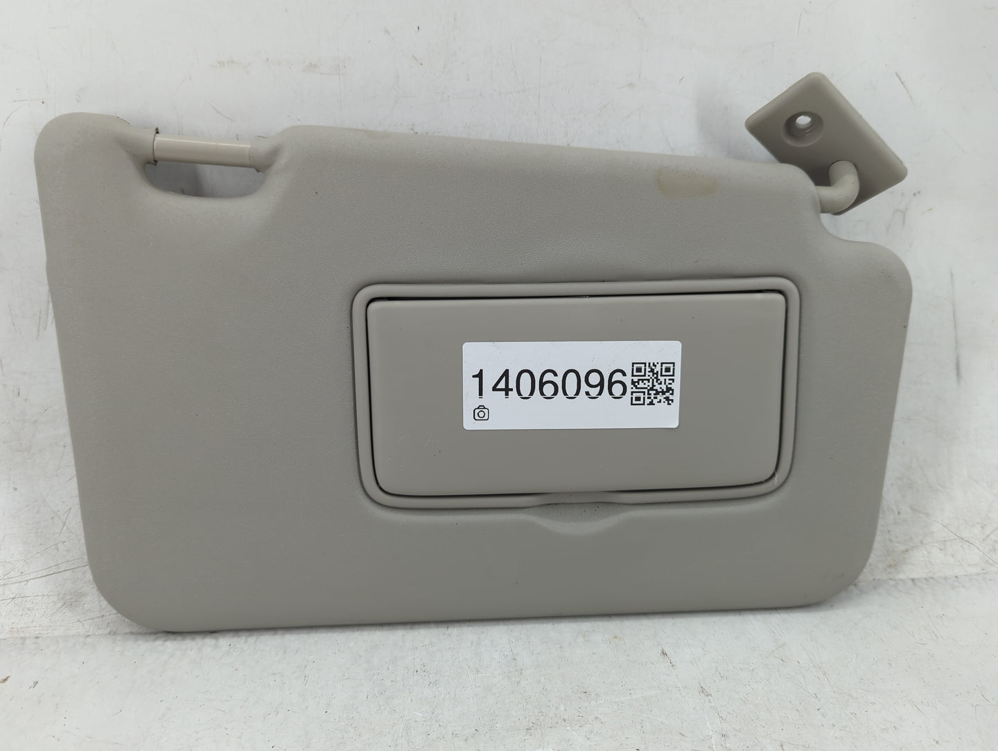 2018-2021 Nissan Kicks Sun Visor Shade Replacement Passenger Right Mirror Fits Fits 2018 2019 2020 2021 OEM Used Auto Parts 