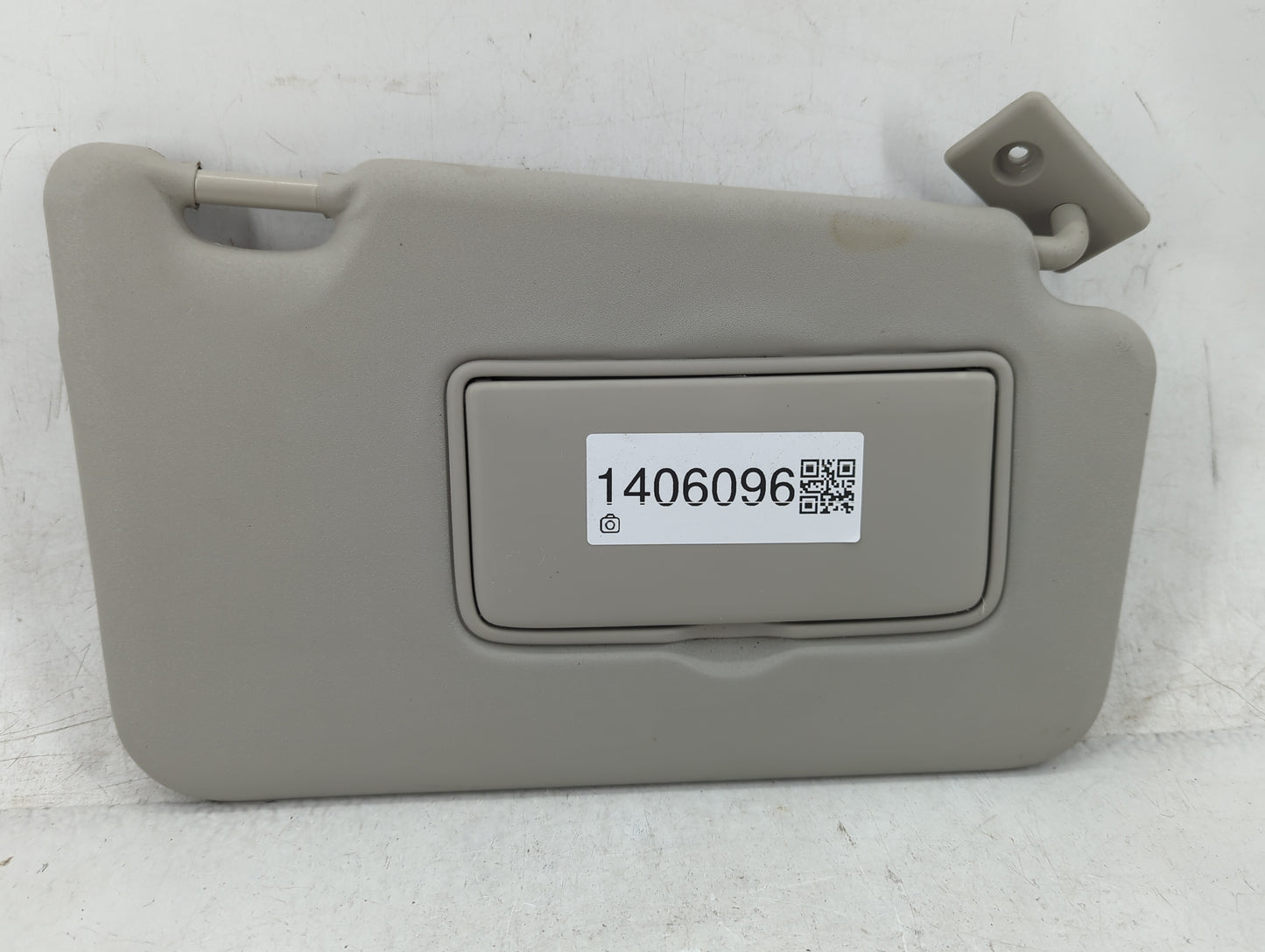 2018-2021 Nissan Kicks Sun Visor Shade Replacement Passenger Right Mirror Fits Fits 2018 2019 2020 2021 OEM Used Auto Parts 