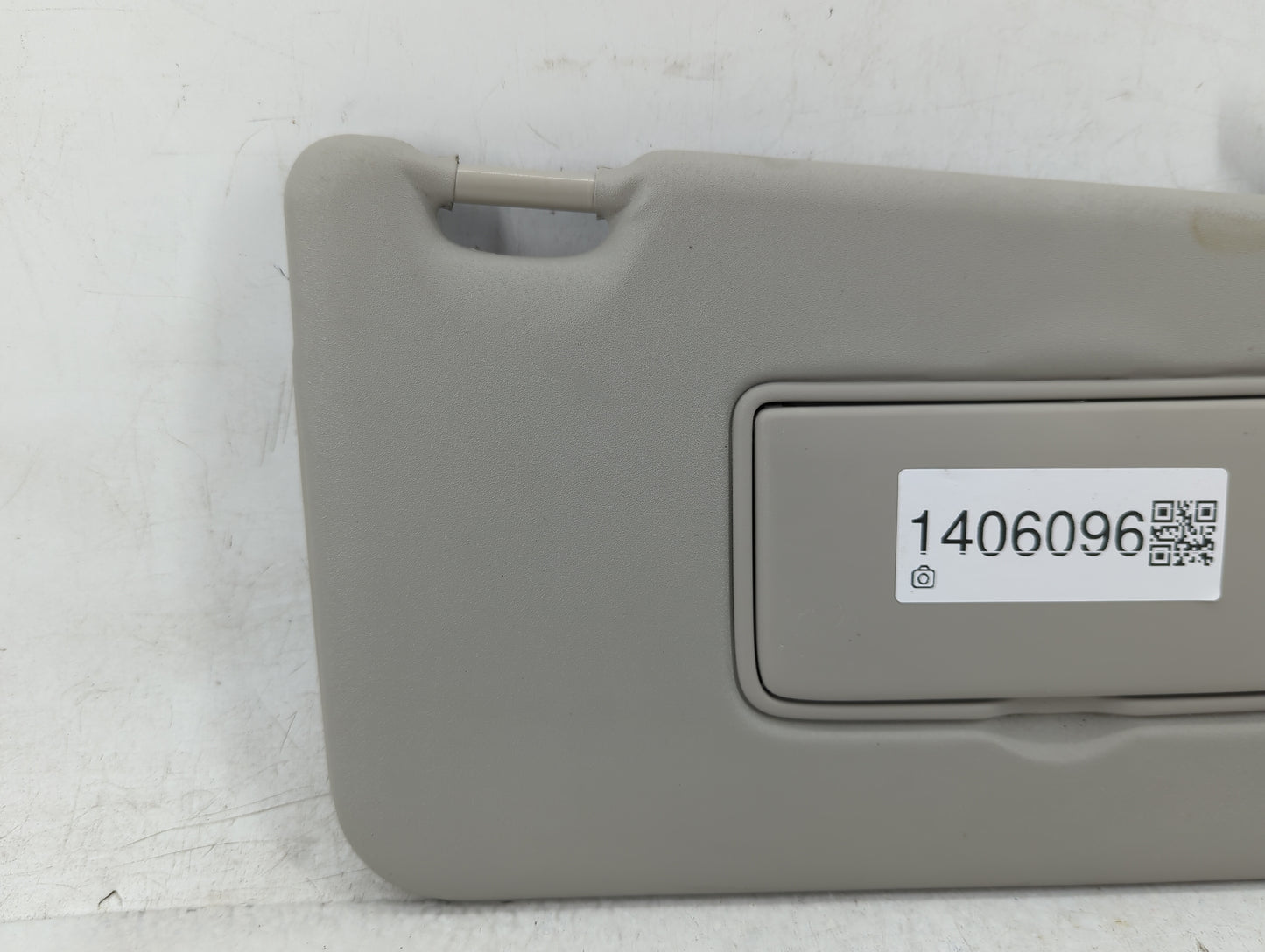 2018-2021 Nissan Kicks Sun Visor Shade Replacement Passenger Right Mirror Fits Fits 2018 2019 2020 2021 OEM Used Auto Parts 