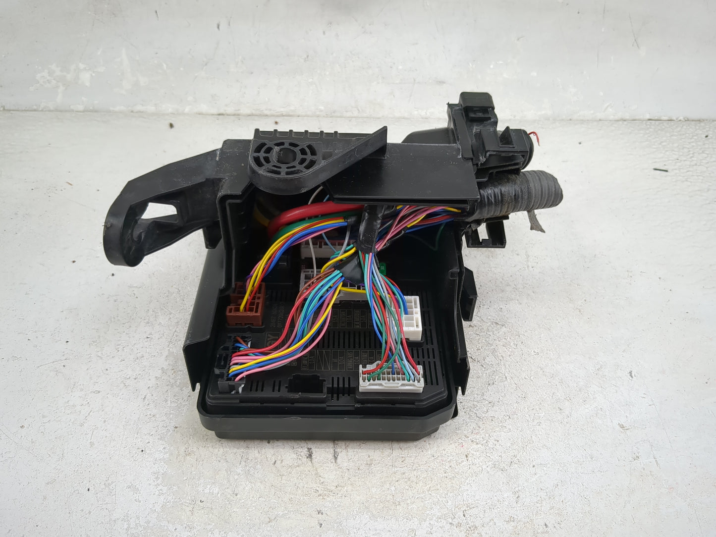 2018-2021 Nissan Kicks Fusebox Fuse Box Panel Relay Module Fits Fits 2018 2019 2020 2021 OEM Used Auto Parts - Oemusedautopa