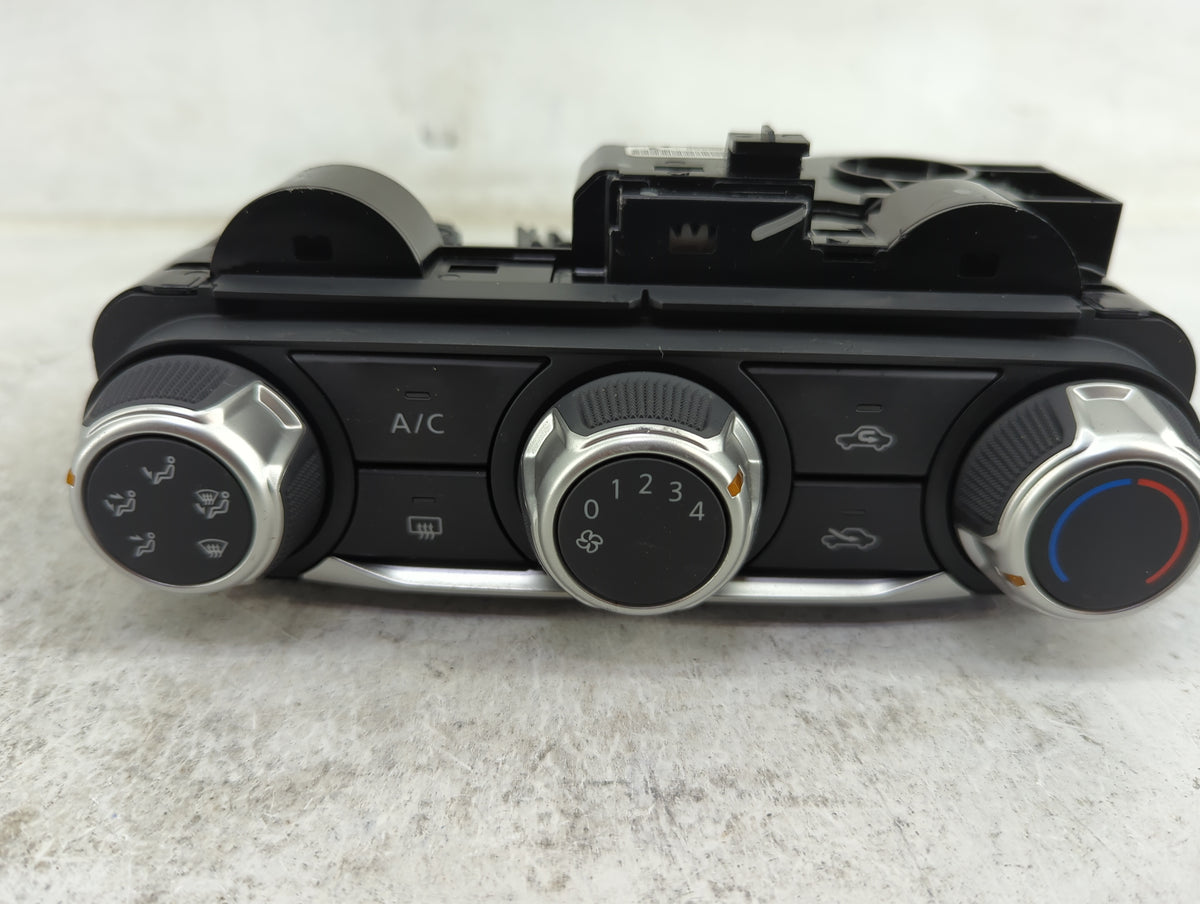 2023 Nissan Kicks Climate Control Module Temperature AC/Heater Replacement P/N:T669216 A Fits OEM Used Auto Parts - Oemuseda